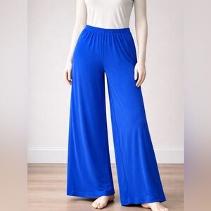 Chico’s Ultimate Fit Cobalt Blue Wide Leg Pants NWT Size 1 M Stretchy Knit 30x29